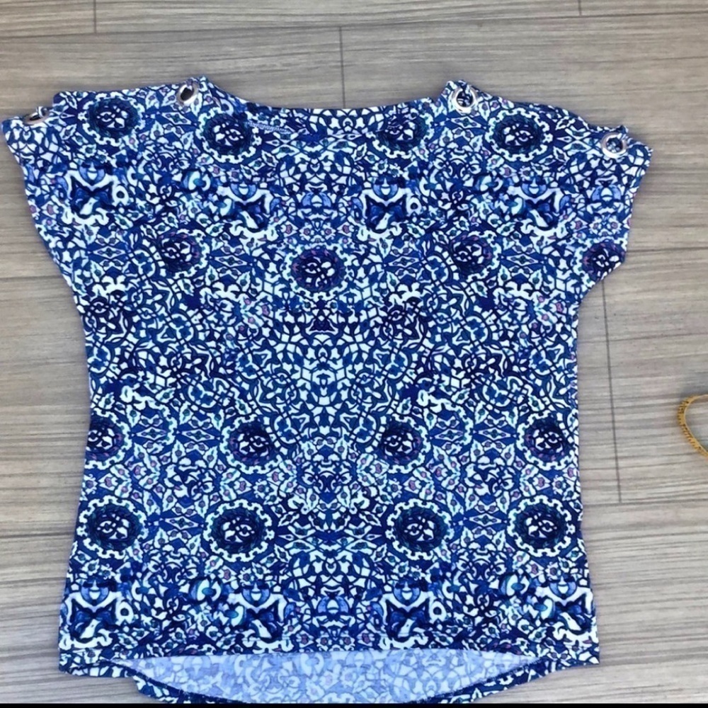 Cable & Gauge dressy blouse Size Medium - Picture 9 of 11